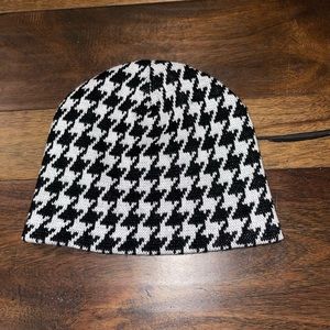 Houndstooth Beanie